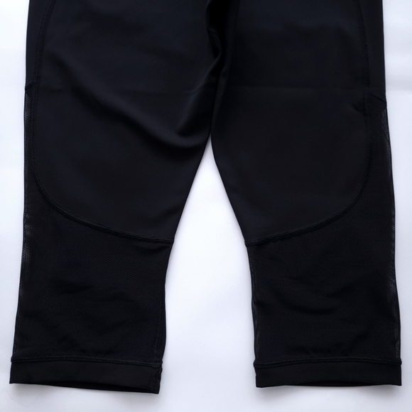 Lululemon Gear Up Crop (17") - Picture 9 of 14